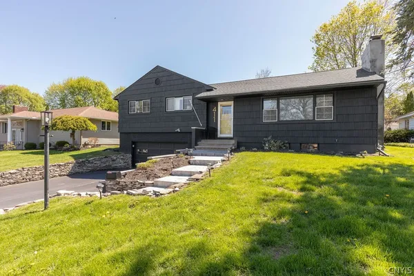 $390,000 | 411 Brampton Drive, De Witt, NY 13214