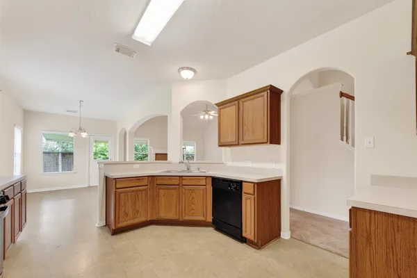 $2,300 | 24603 Colonial Elm Drive, Katy, TX 77493