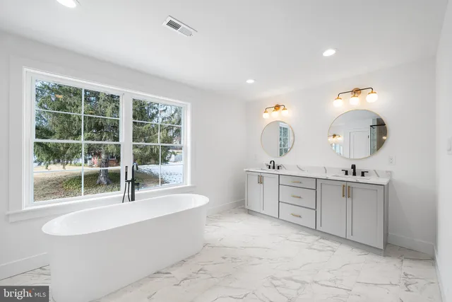 $1,099,000 | 9 Fortuna Drive, Hatfield, PA 19440