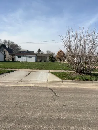 $13,500 | 310 4th Street, Madison, MN 56256