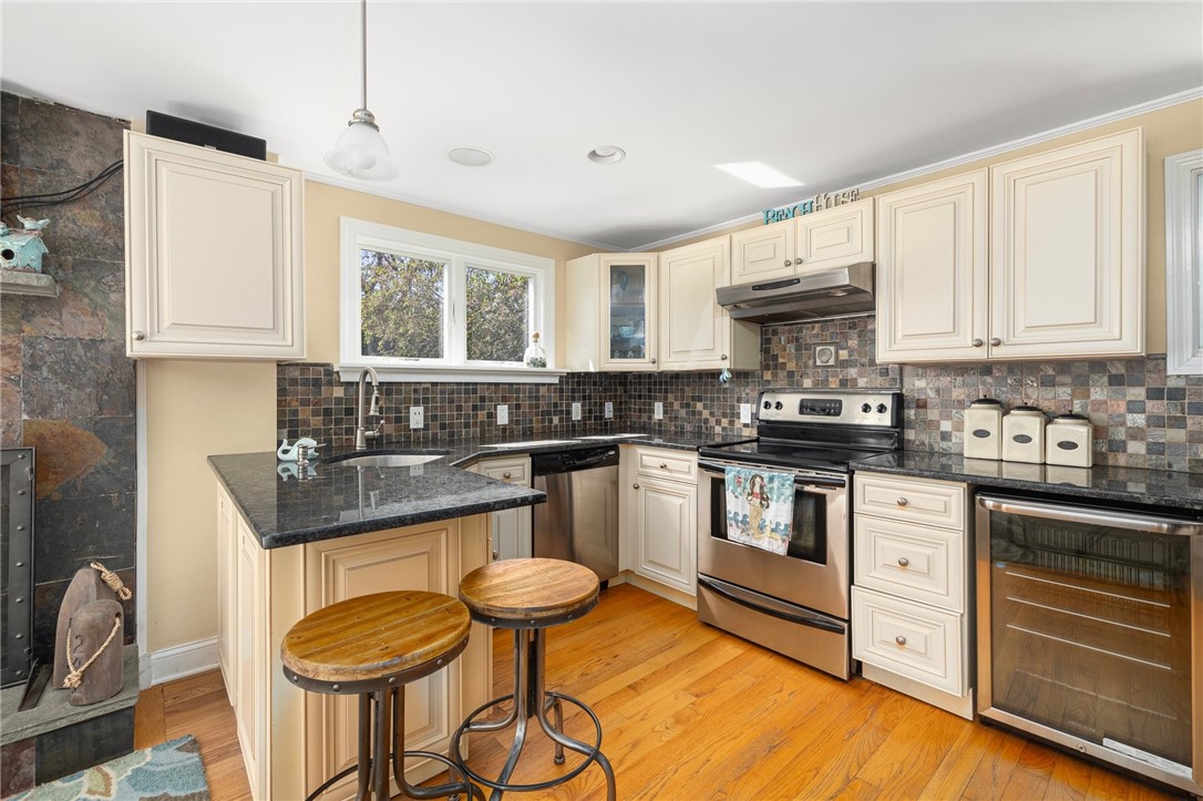 4 Brant Road South South Kingstown, RI 02879 - Photo 15 of 46 Gallery Image 15