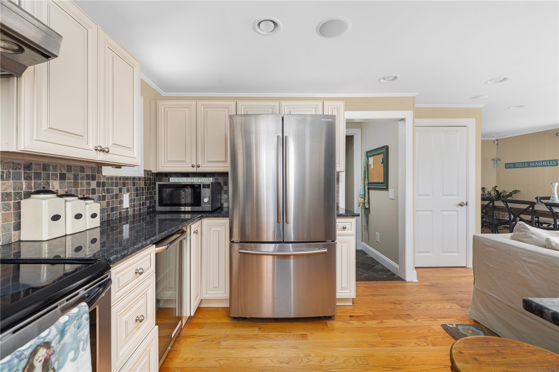 4 Brant Road South South Kingstown, RI 02879 - Photo 17 of 46 Gallery Image 17