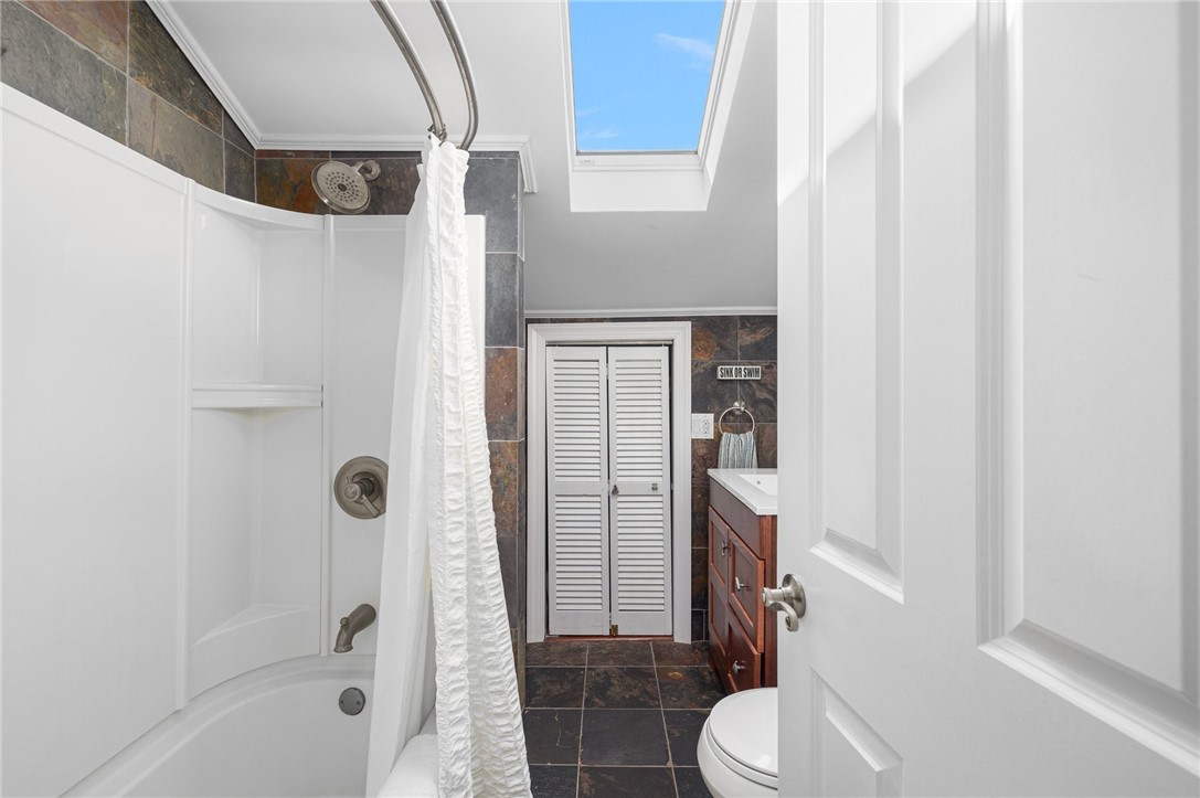 4 Brant Road South South Kingstown, RI 02879 - Photo 29 of 46 Full bath