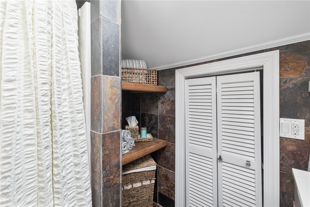 4 Brant Road South South Kingstown, RI 02879 - Photo 30 of 46 Full bath