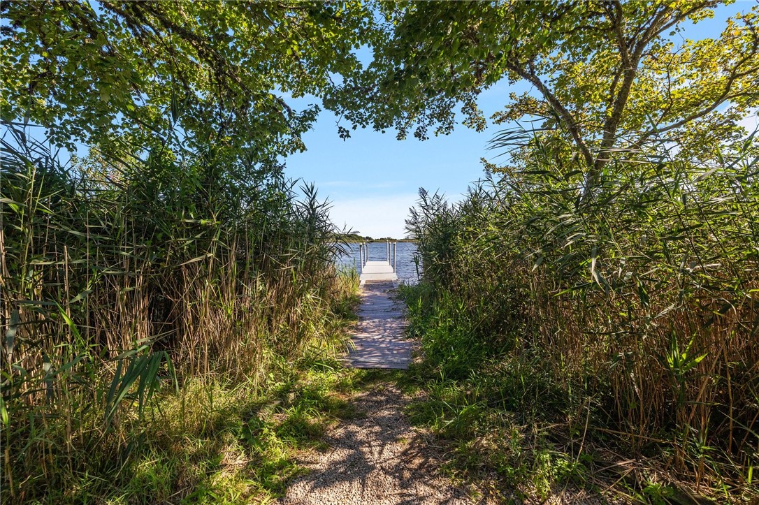 4 Brant Road South South Kingstown, RI 02879 - Photo 43 of 46 Gallery Image 43