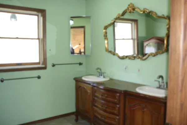 $299,000 | 22951 Riverside Drive, Mendon, MI 49072