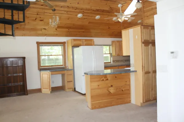 $299,000 | 22951 Riverside Drive, Mendon, MI 49072