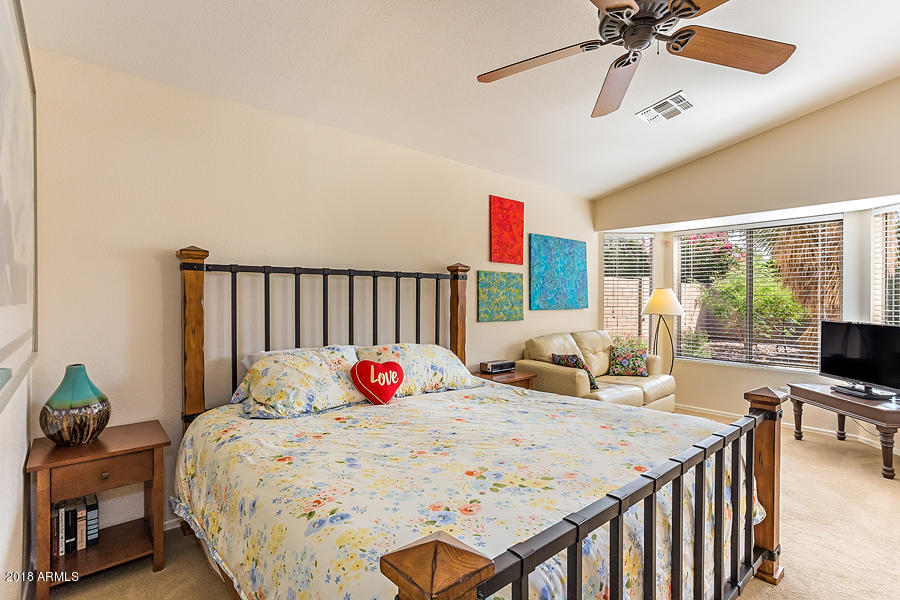 4435 East Rowel Road Phoenix, AZ 85050 - Photo 5 of 7 4435 E Rowel-11