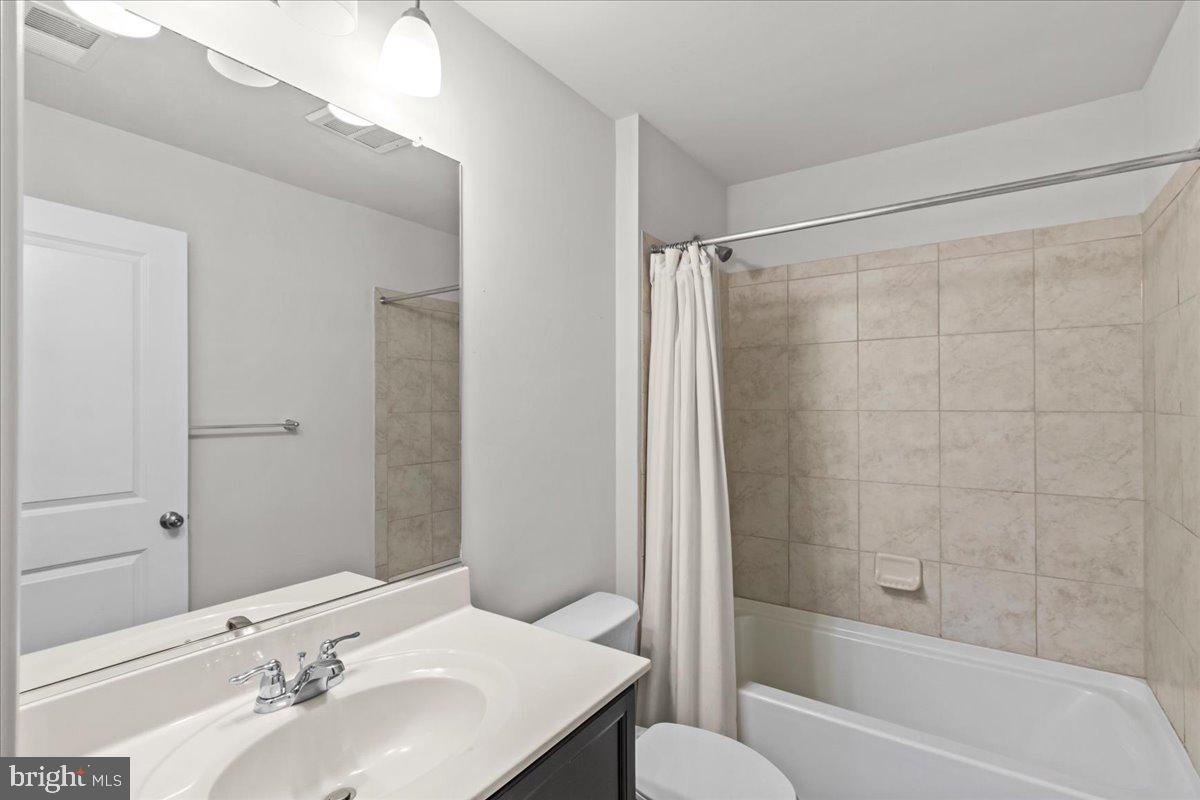 10 Rome Way Mount Laurel, NJ 08054 - Photo 28 of 33