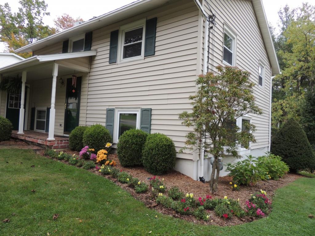 1110 Frost Road Endicott, NY 13760 - Photo 3 of 19 Gallery Image 3