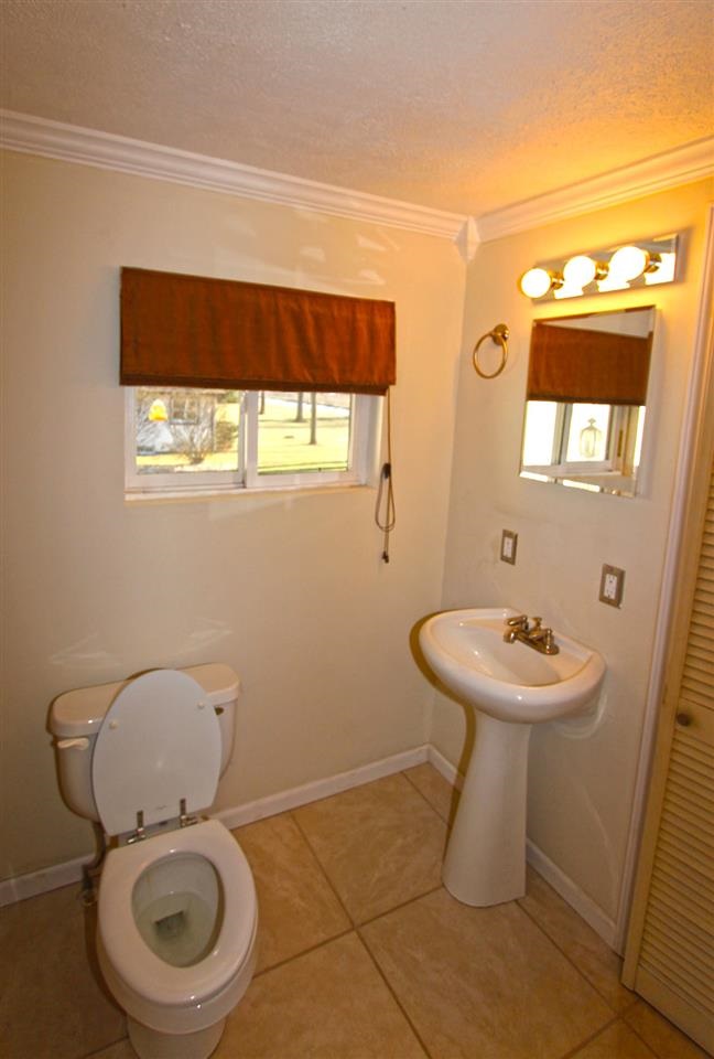 15243 Kelly Road Mishawaka, IN 46544 - Photo 9 of 26