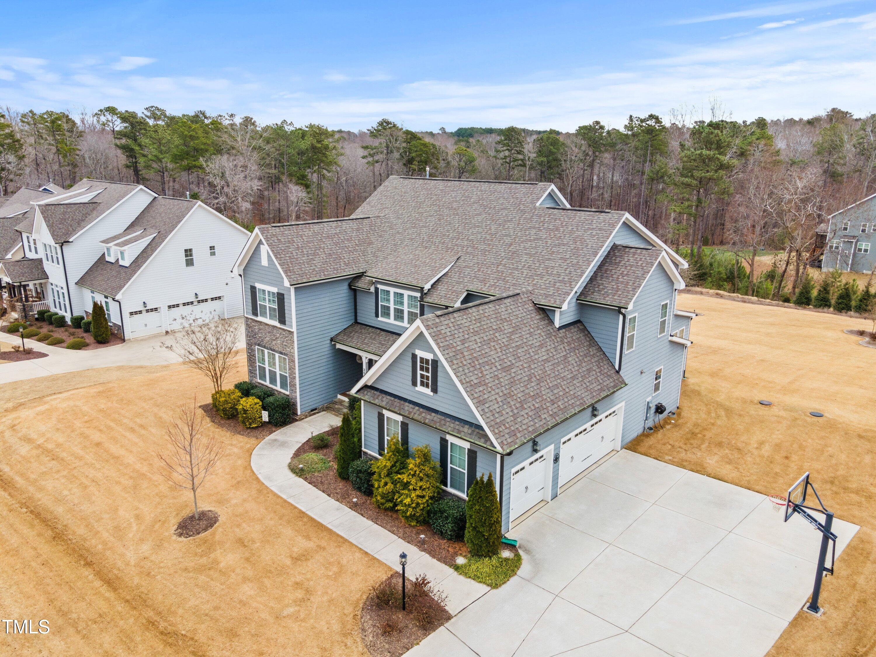 2025 Braeburn Drive Apex, NC 27539 - Photo 64 of 71 03-2025 Braeburn Dr20240301_0009