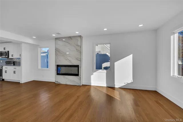 $1,188,888 | 22 Family Lane, Levittown, NY 11756