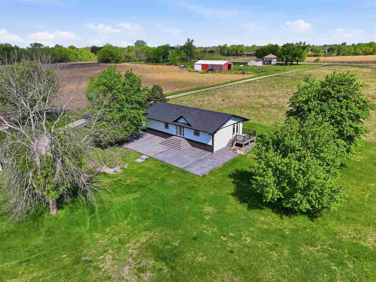 1870 170th Street Nichols, IA 52766 - Photo 5 of 23 Gallery Image 5