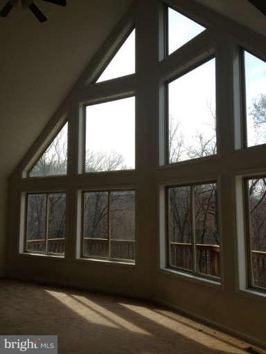629 Doom Peak Road Linden, VA 22642 - Photo 17 of 30 Family Room