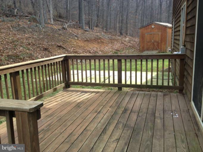 629 Doom Peak Road Linden, VA 22642 - Photo 3 of 30 Exterior (Front)