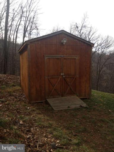 629 Doom Peak Road Linden, VA 22642 - Photo 4 of 30 View