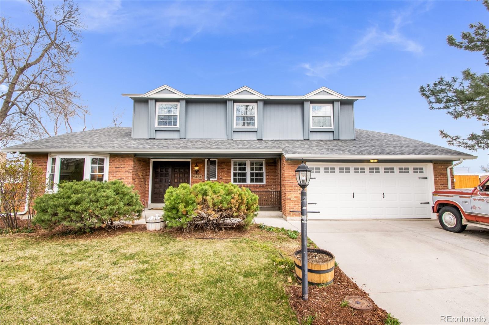 5434 South Cimarron Road Littleton, CO 80123 - Photo 1 of 31 Gallery Image 1
