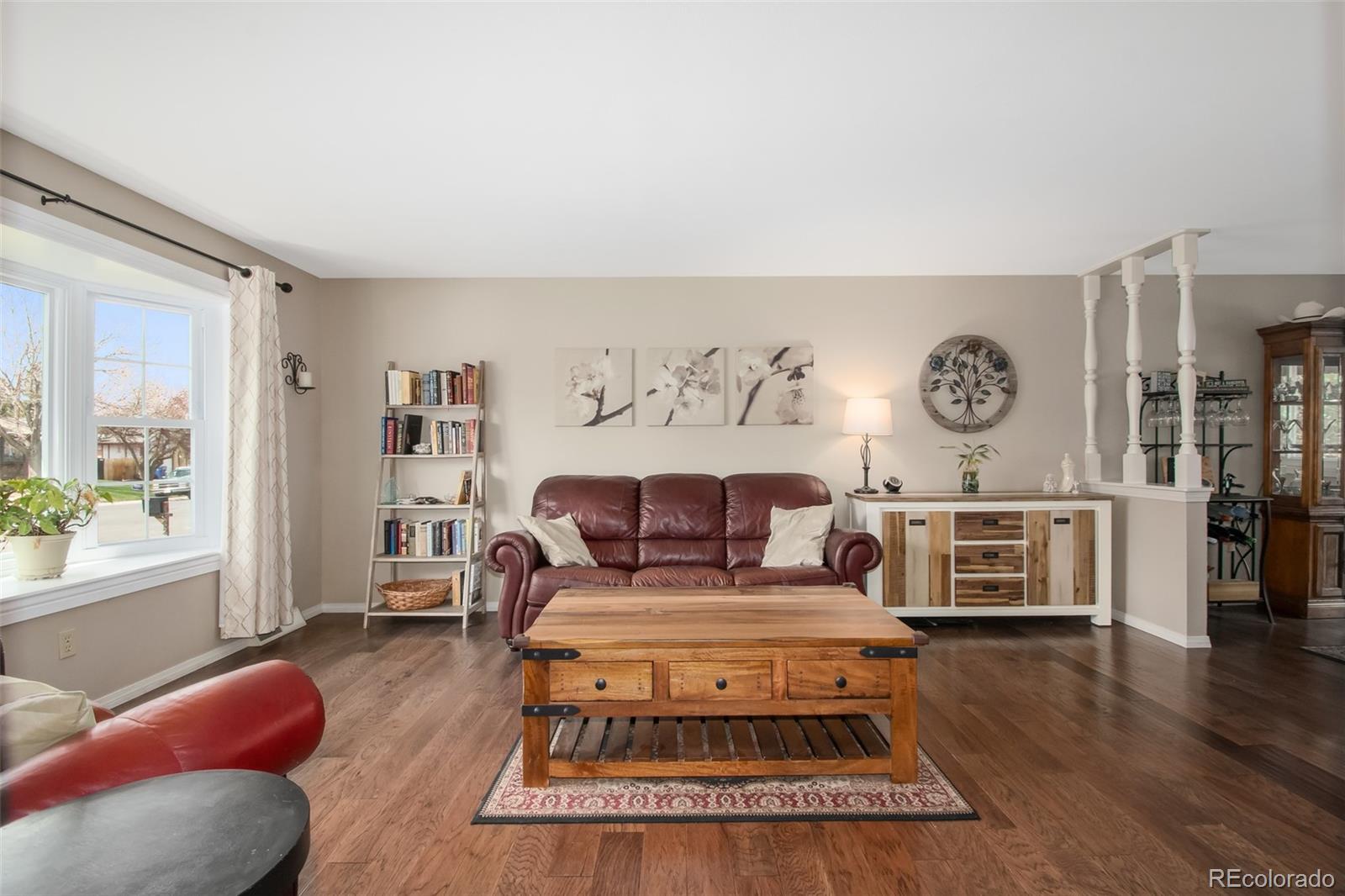 5434 South Cimarron Road Littleton, CO 80123 - Photo 4 of 31 Gallery Image 4