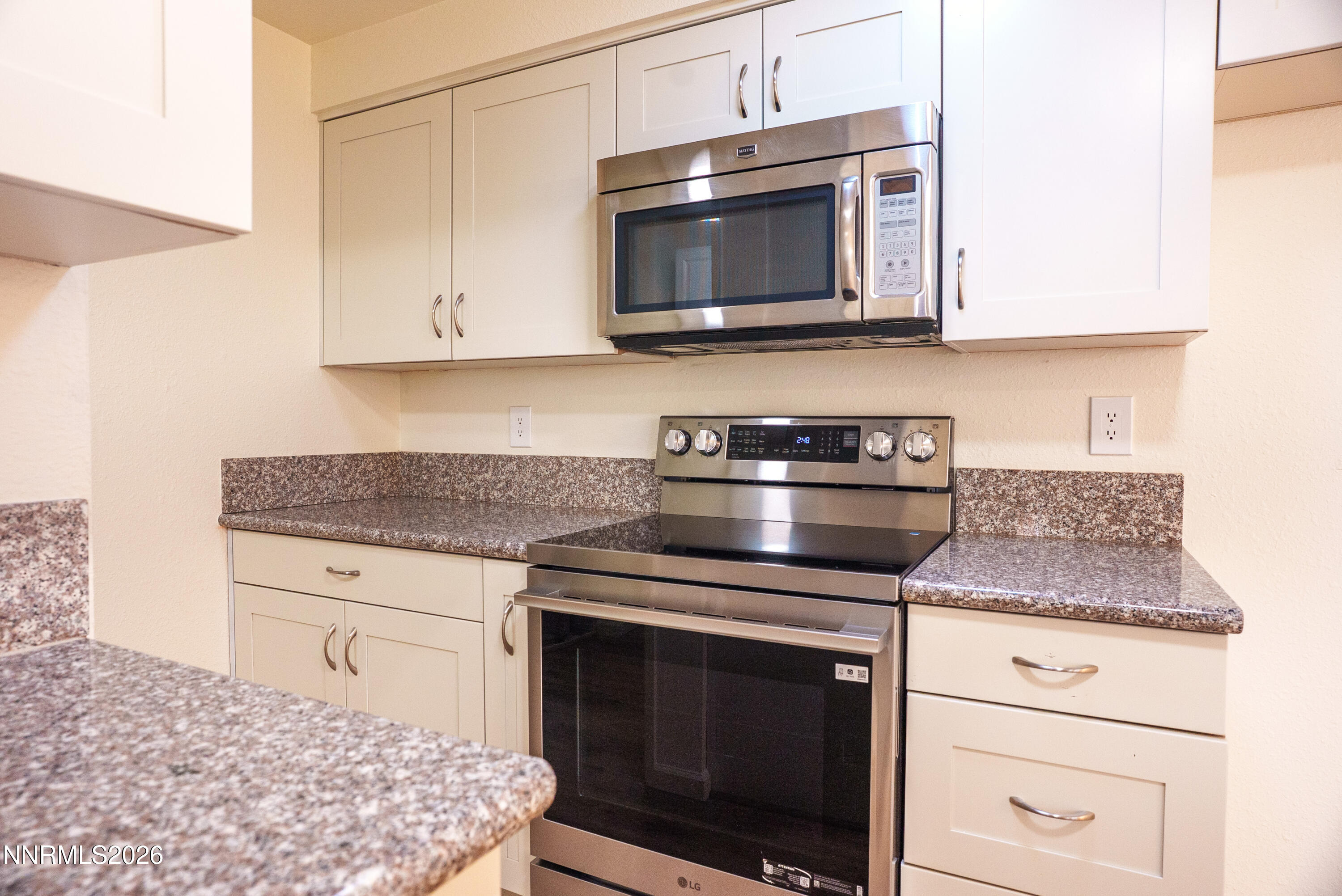 6793 Honeysuckle Drive Reno, NV 89506 - Photo 11 of 24 20260121-DSC06599