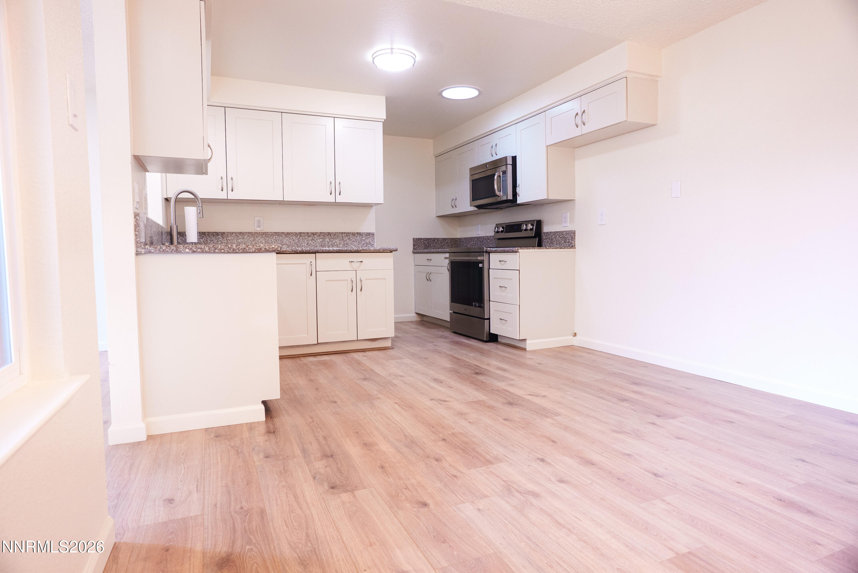 6793 Honeysuckle Drive Reno, NV 89506 - Photo 6 of 24 20260121-DSC06590