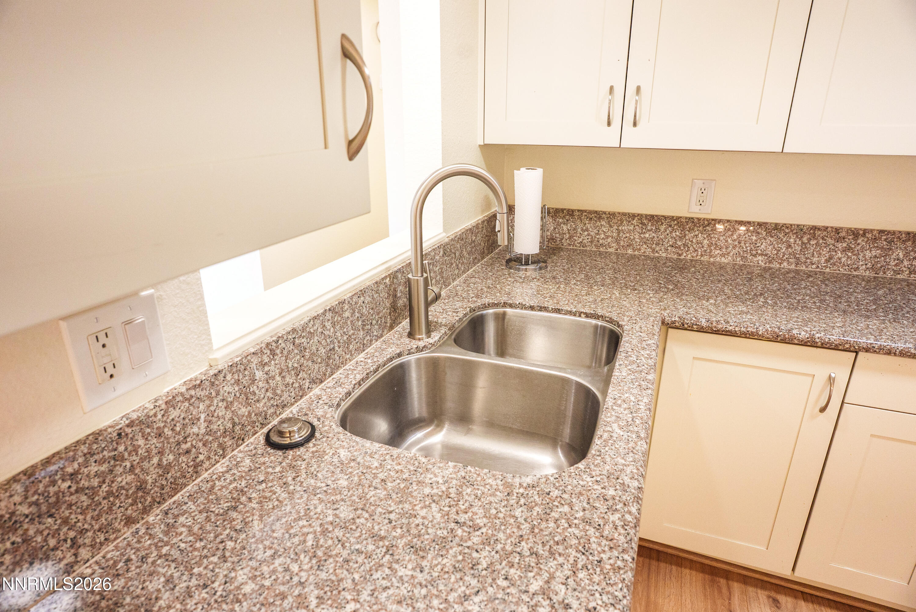 6793 Honeysuckle Drive Reno, NV 89506 - Photo 9 of 24 20260121-DSC06595