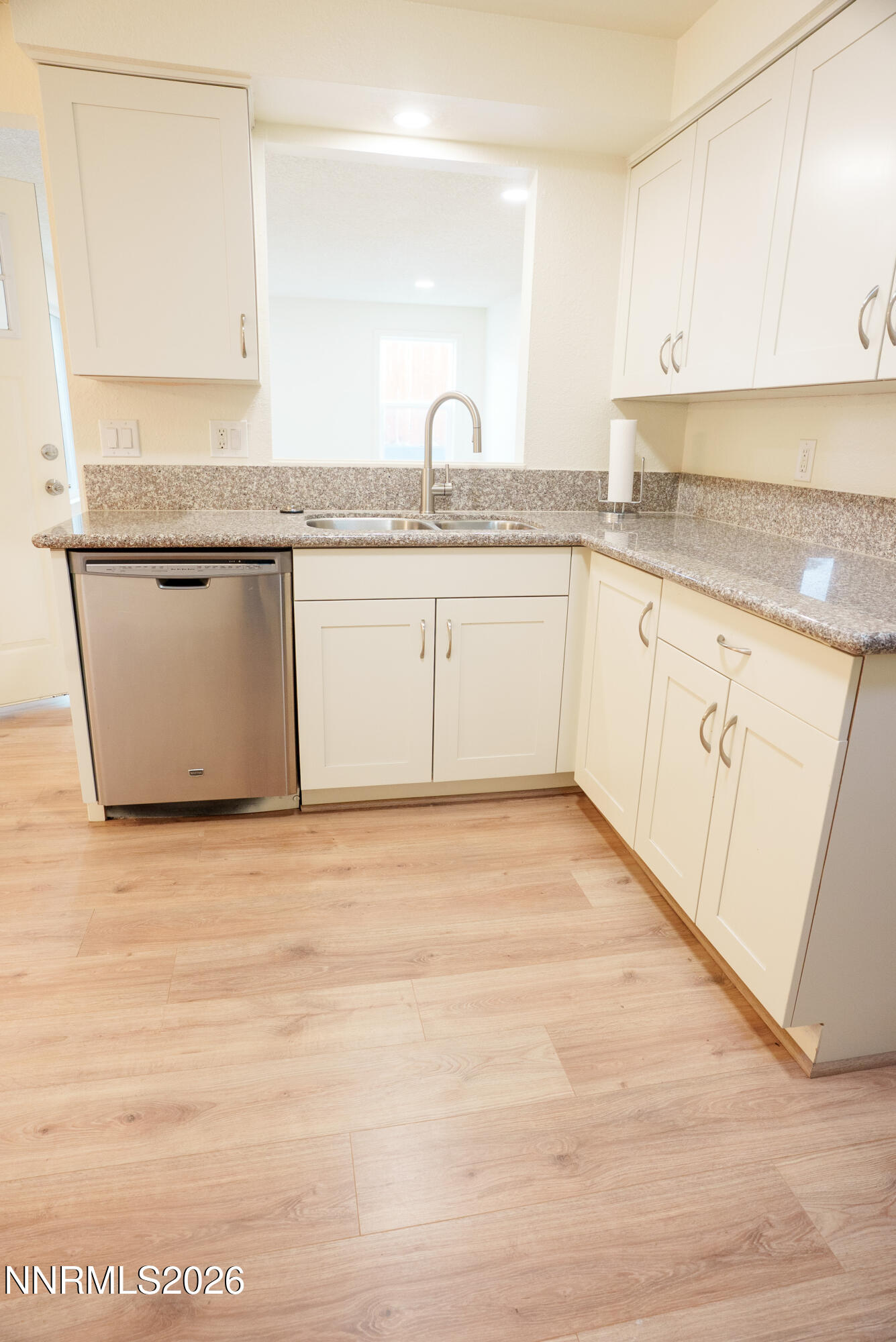 6793 Honeysuckle Drive Reno, NV 89506 - Photo 10 of 24 20260121-DSC06664