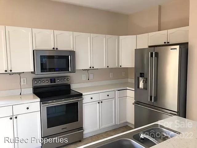 4939 Prosperity Ridge Road Charlotte, NC 28269 - Photo 2 of 9 Gallery Image 2