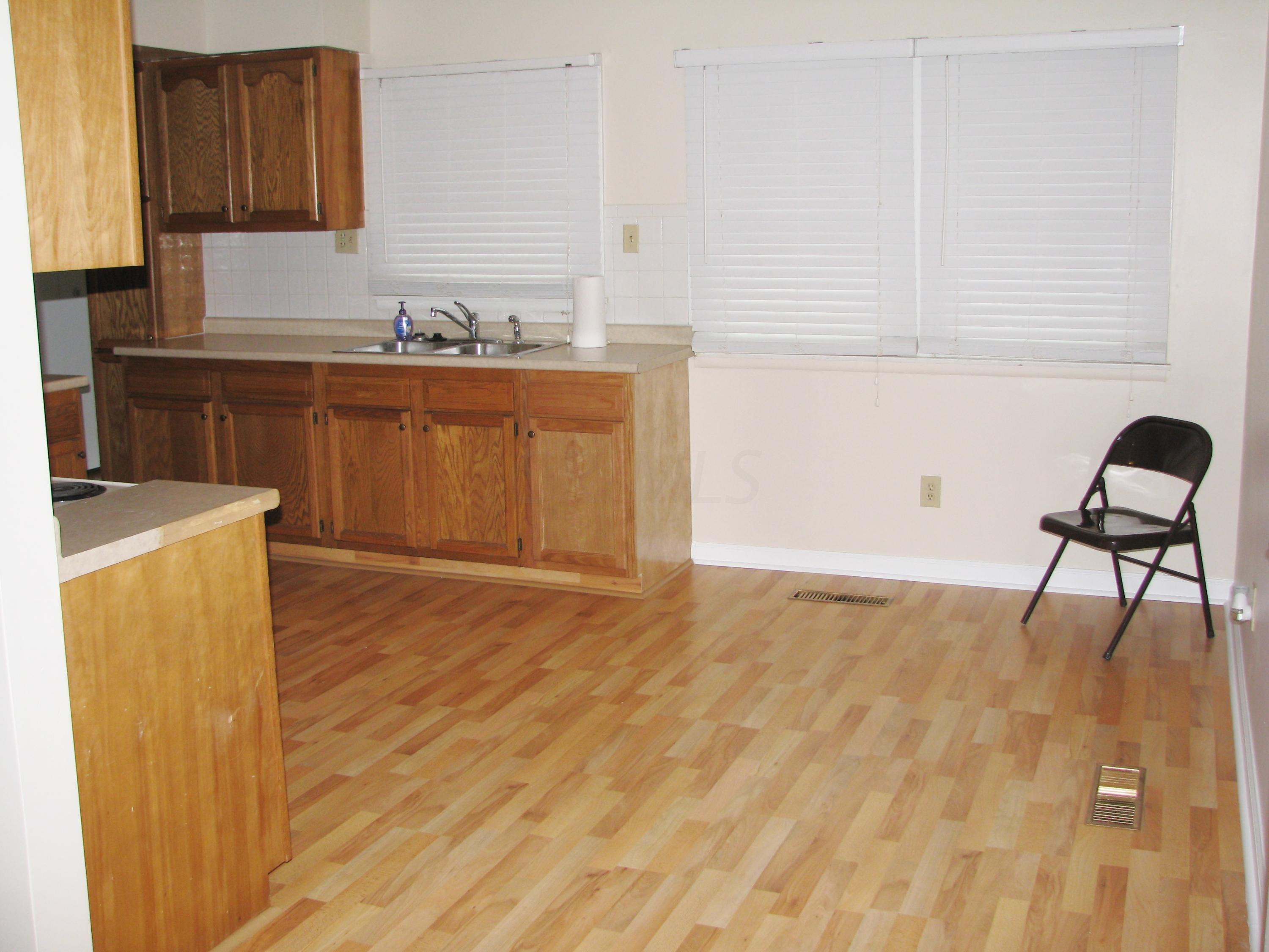 368 Danhurst Road Columbus, OH 43228 - Photo 13 of 29 Gallery Image 13