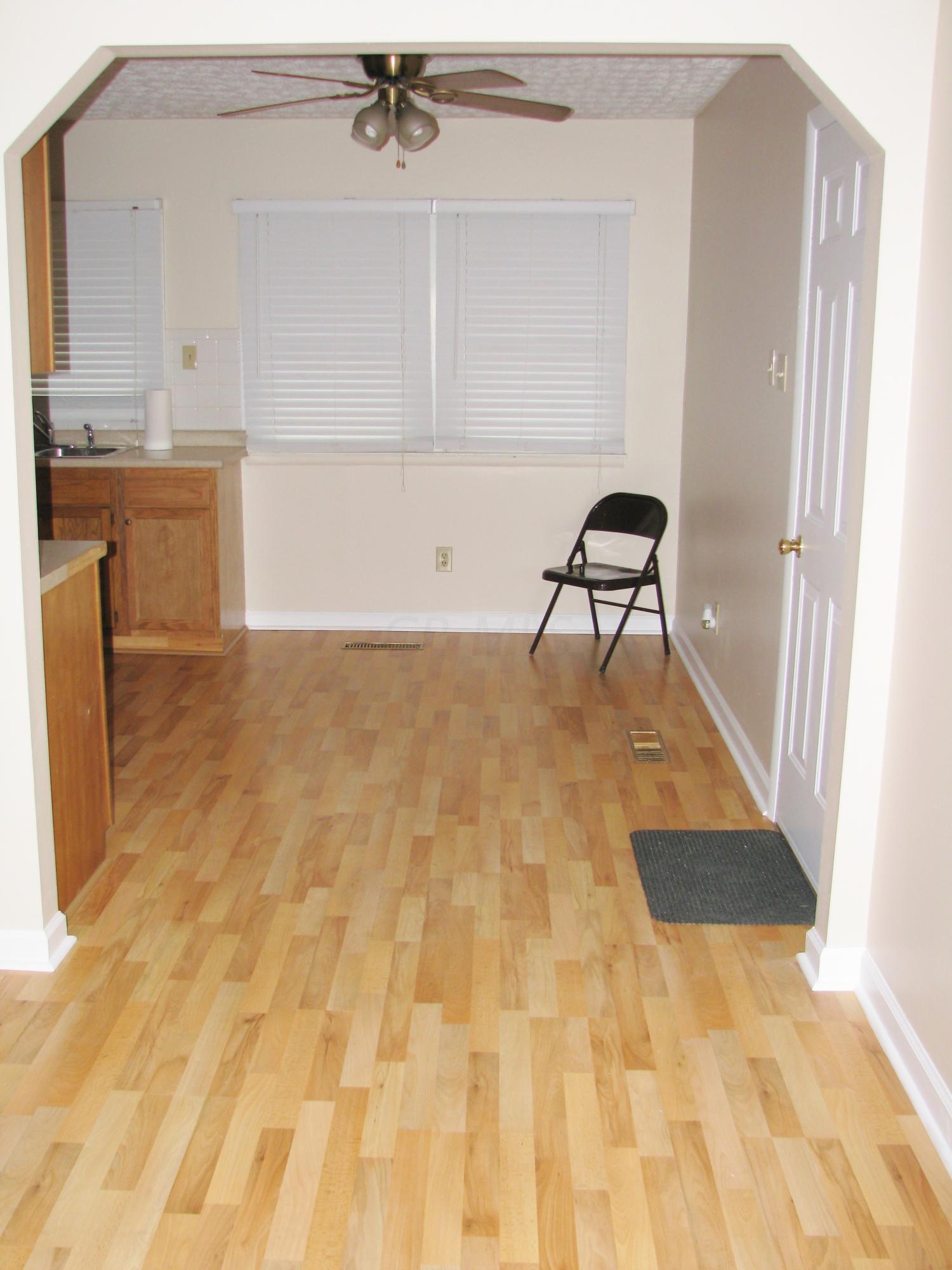 368 Danhurst Road Columbus, OH 43228 - Photo 14 of 29 Gallery Image 14
