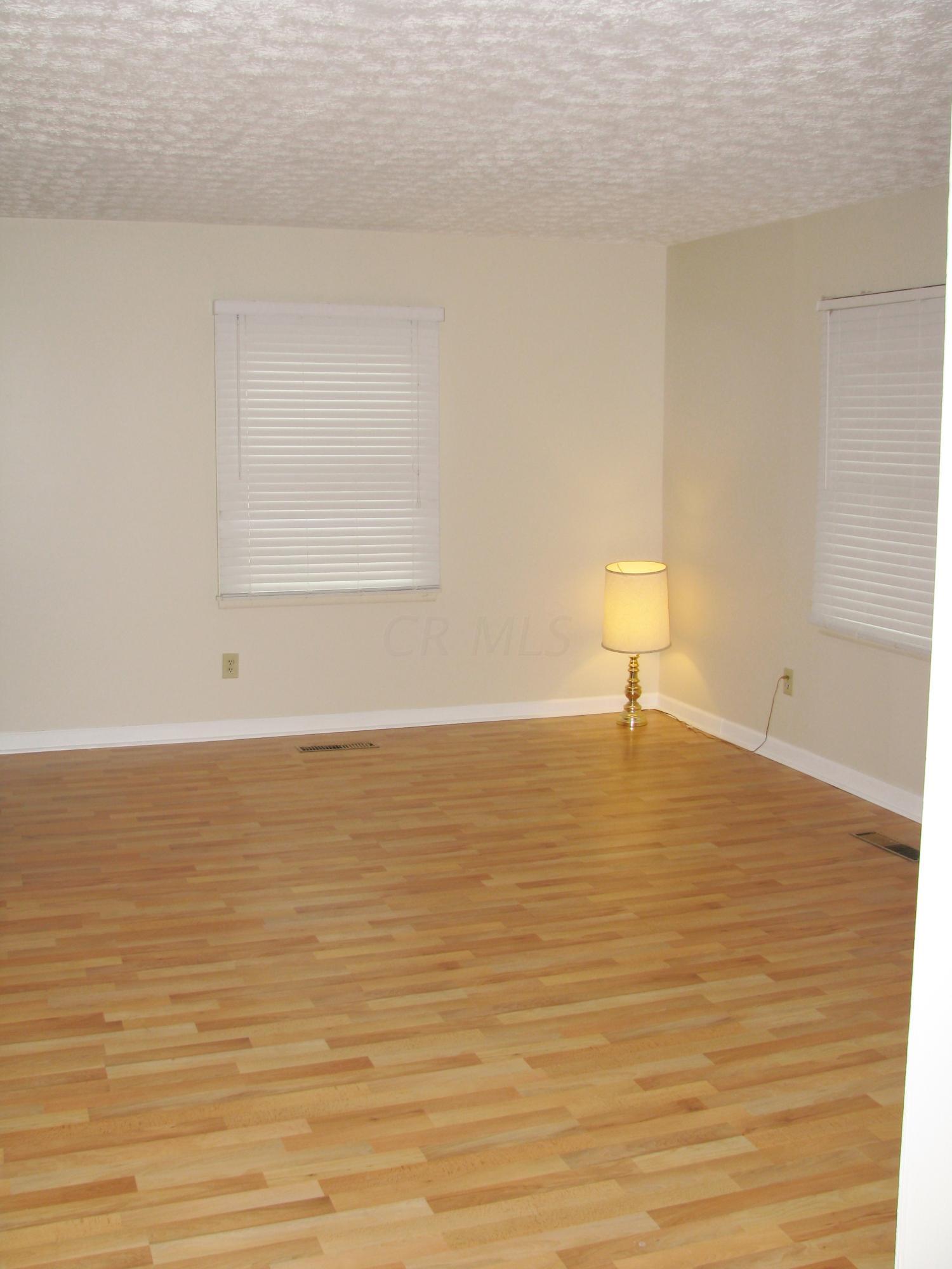 368 Danhurst Road Columbus, OH 43228 - Photo 15 of 29 Gallery Image 15