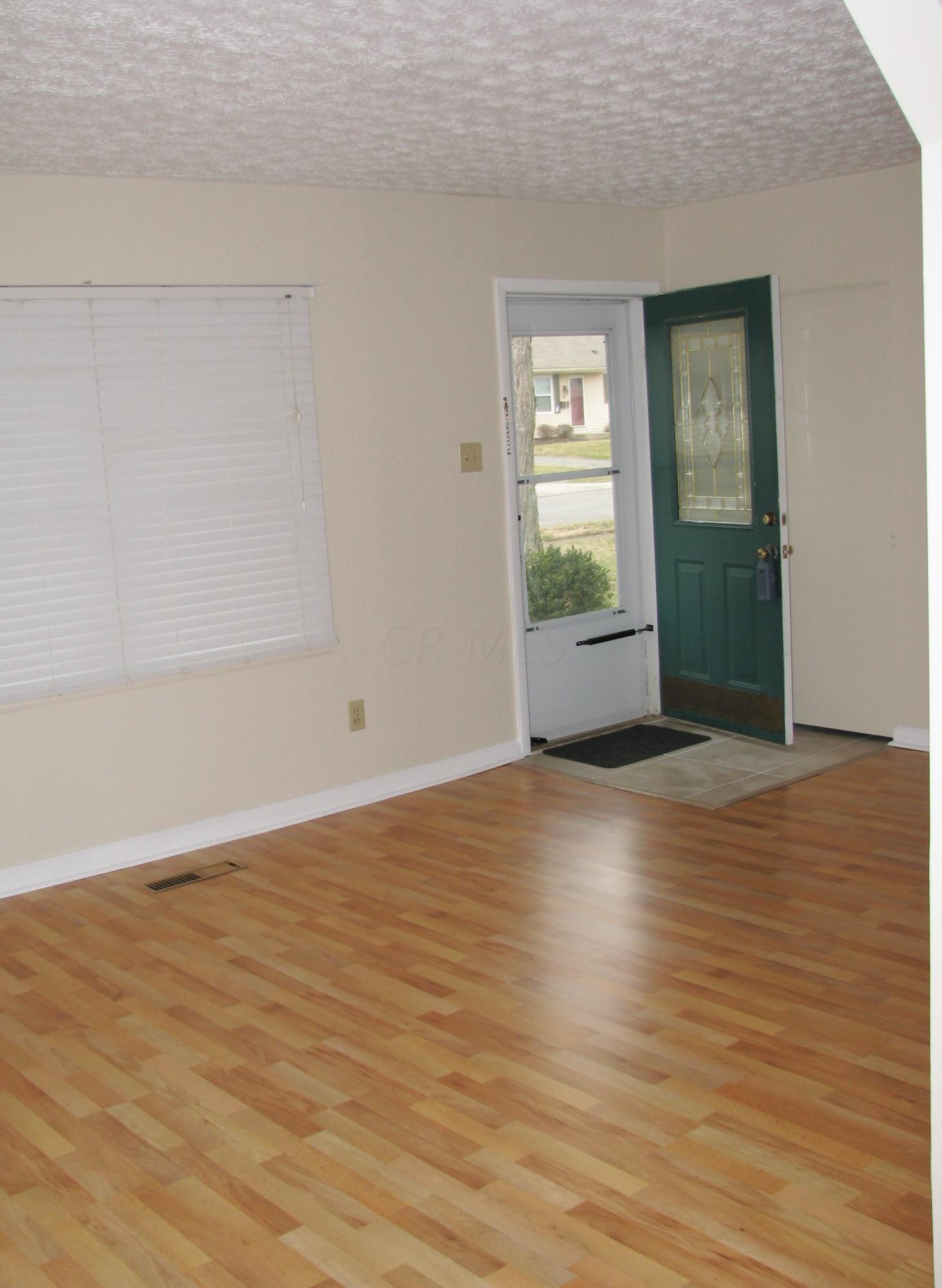 368 Danhurst Road Columbus, OH 43228 - Photo 17 of 29 Gallery Image 17
