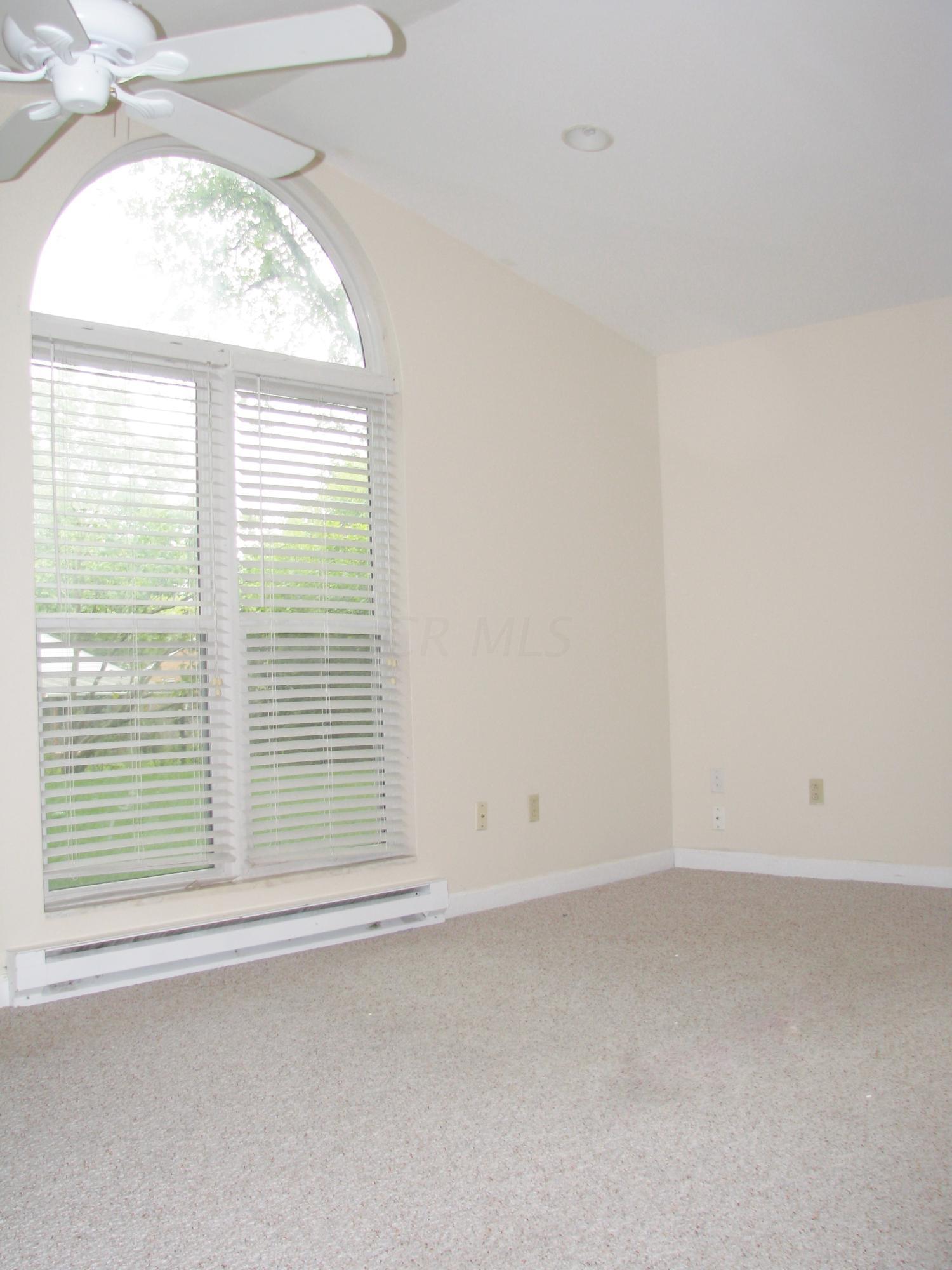 368 Danhurst Road Columbus, OH 43228 - Photo 19 of 29 Gallery Image 19