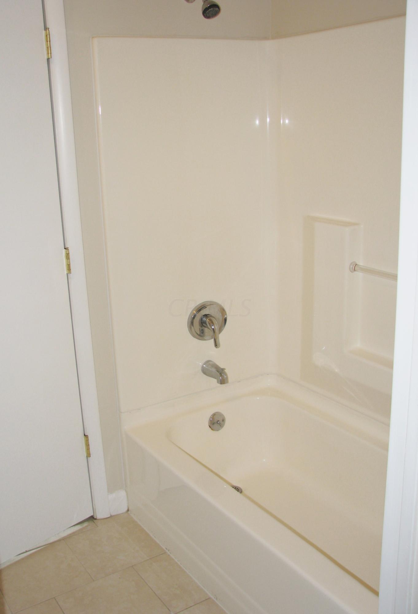 368 Danhurst Road Columbus, OH 43228 - Photo 23 of 29 Gallery Image 23