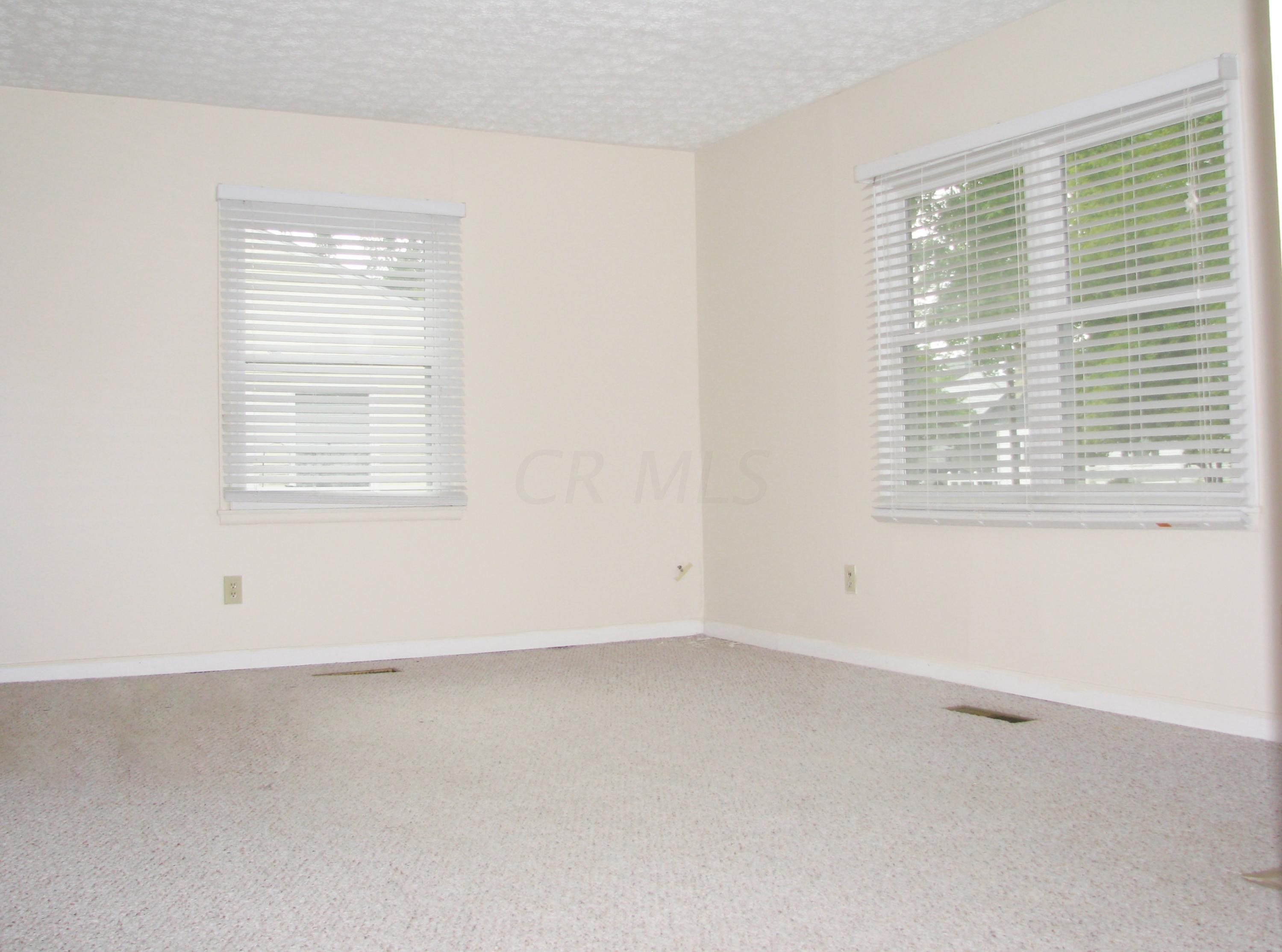 368 Danhurst Road Columbus, OH 43228 - Photo 25 of 29 Gallery Image 25