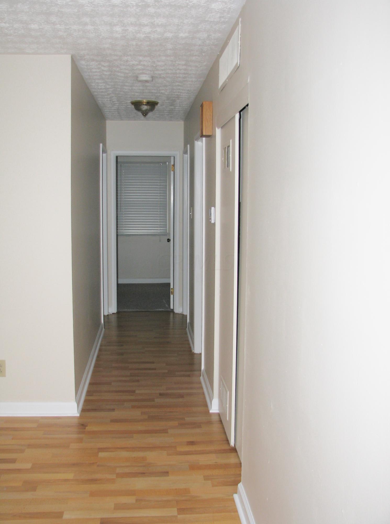 368 Danhurst Road Columbus, OH 43228 - Photo 26 of 29 Gallery Image 26