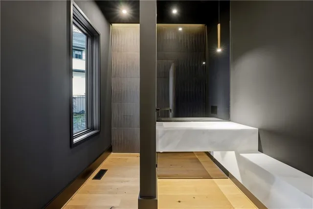 $15,000 | 1033 Reeder Circle Northeast, Atlanta, GA 30306