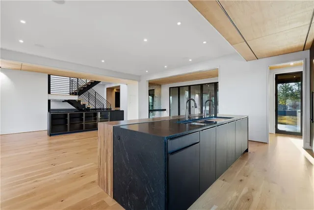 $15,000 | 1033 Reeder Circle Northeast, Atlanta, GA 30306