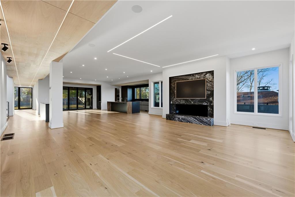 1033 Reeder Circle Northeast Atlanta, GA 30306 - Photo 23 of 52