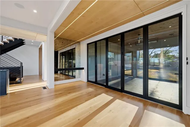 $15,000 | 1033 Reeder Circle Northeast, Atlanta, GA 30306