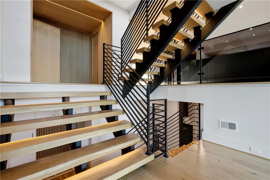 1033 Reeder Circle Northeast Atlanta, GA 30306 - Photo 6 of 52 a view of entryway and hall