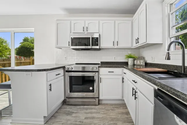 $250,000 | 521 East 2nd Street, Kimberly, WI 54136