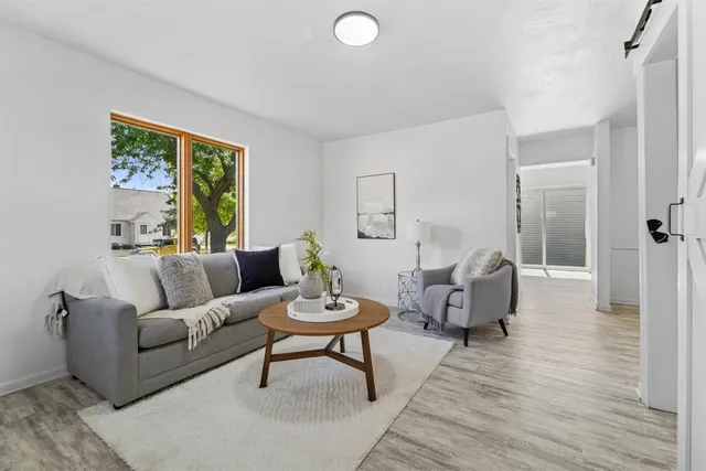 $250,000 | 521 East 2nd Street, Kimberly, WI 54136