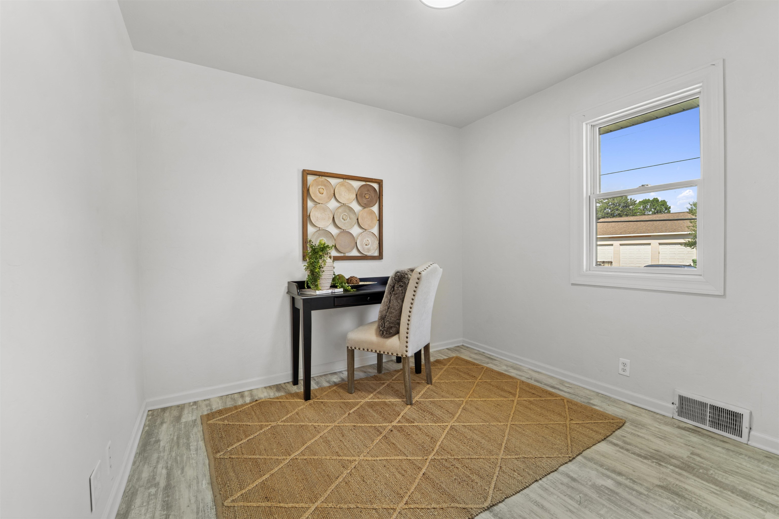 521 East 2nd Street Kimberly, WI 54136 - Photo 5 of 28