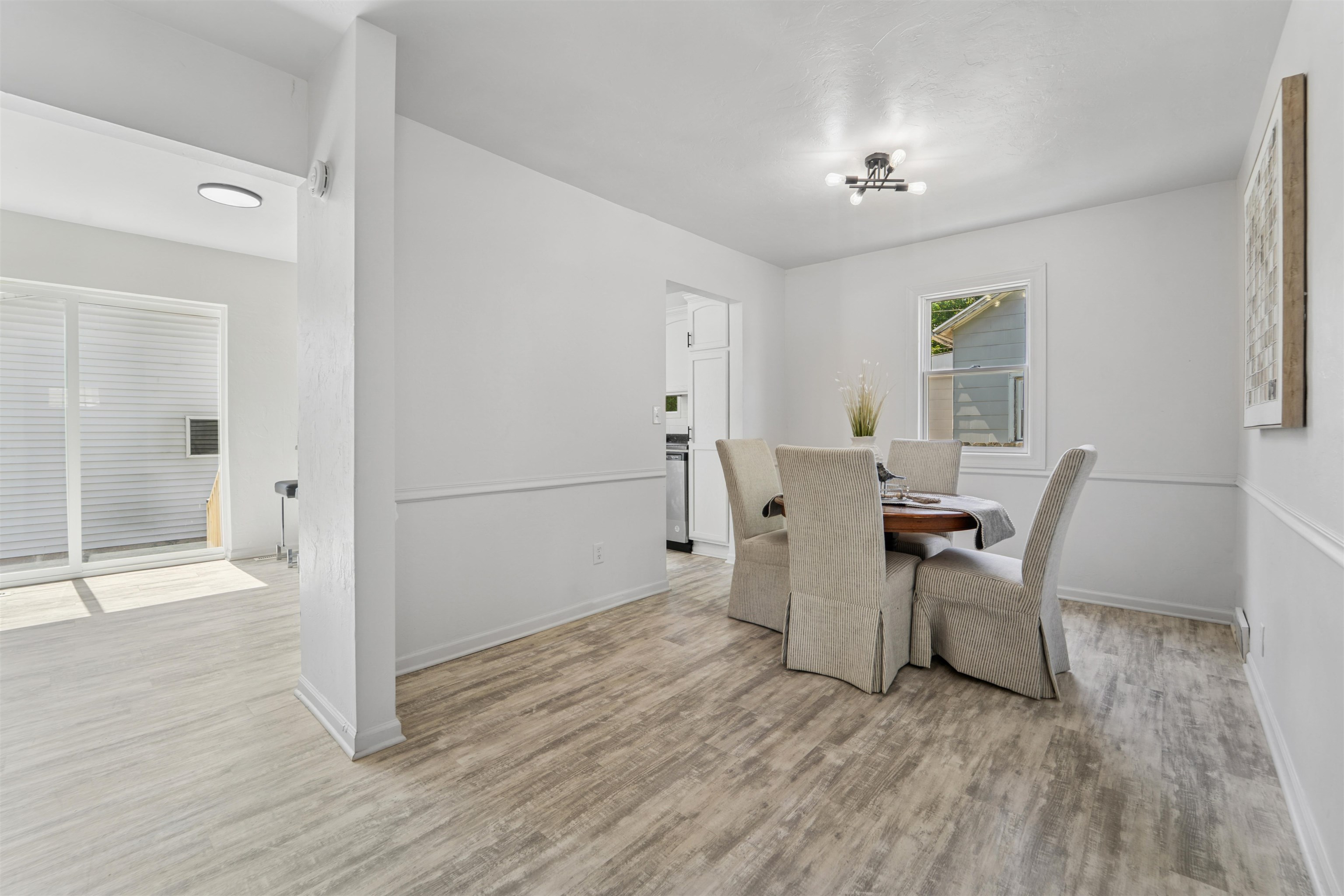 521 East 2nd Street Kimberly, WI 54136 - Photo 7 of 28