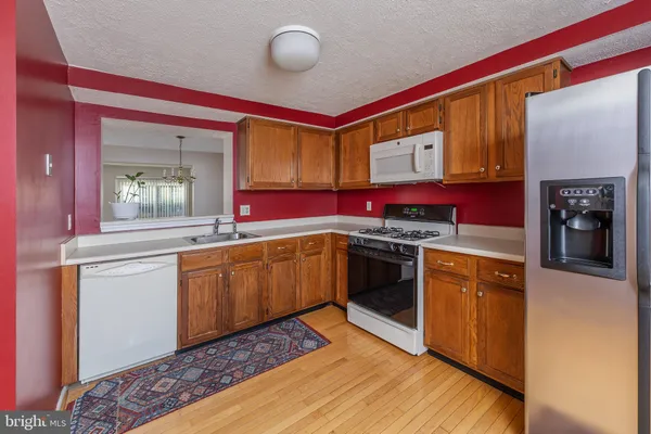 $2,600 | 2 Andrew Court, Glassboro, NJ 08028