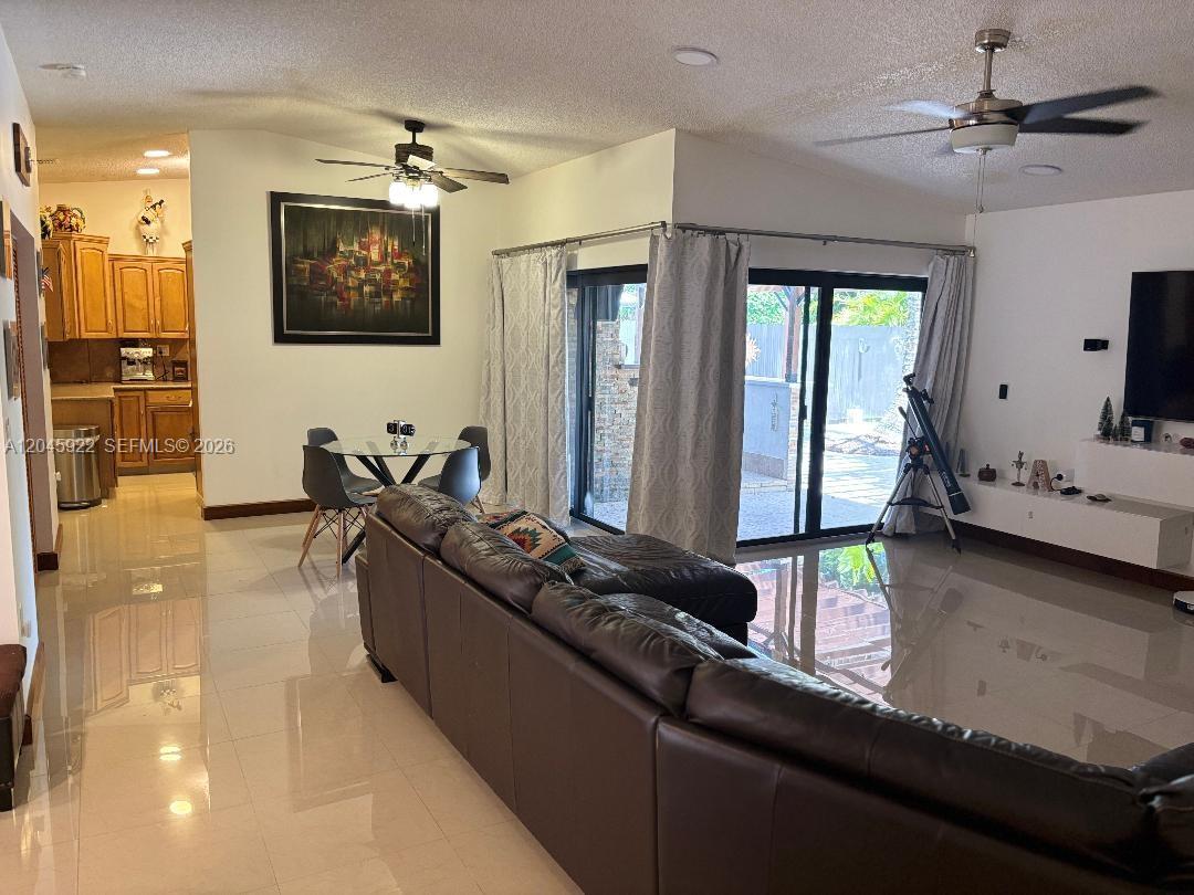 13650 Southwest 283rd Terrace Homestead, FL 33033 - Photo 16 of 44