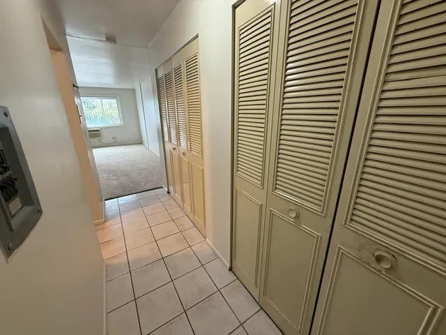 $1,250 | 7300 West North Avenue, Unit 2E, Elmwood Park, IL 60707