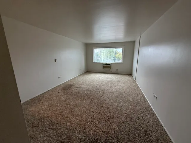 $1,250 | 7300 West North Avenue, Unit 2E, Elmwood Park, IL 60707