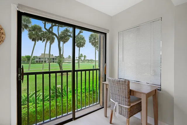 $6,000 | 269 Northeast Edgewater Drive, Stuart, FL 34996